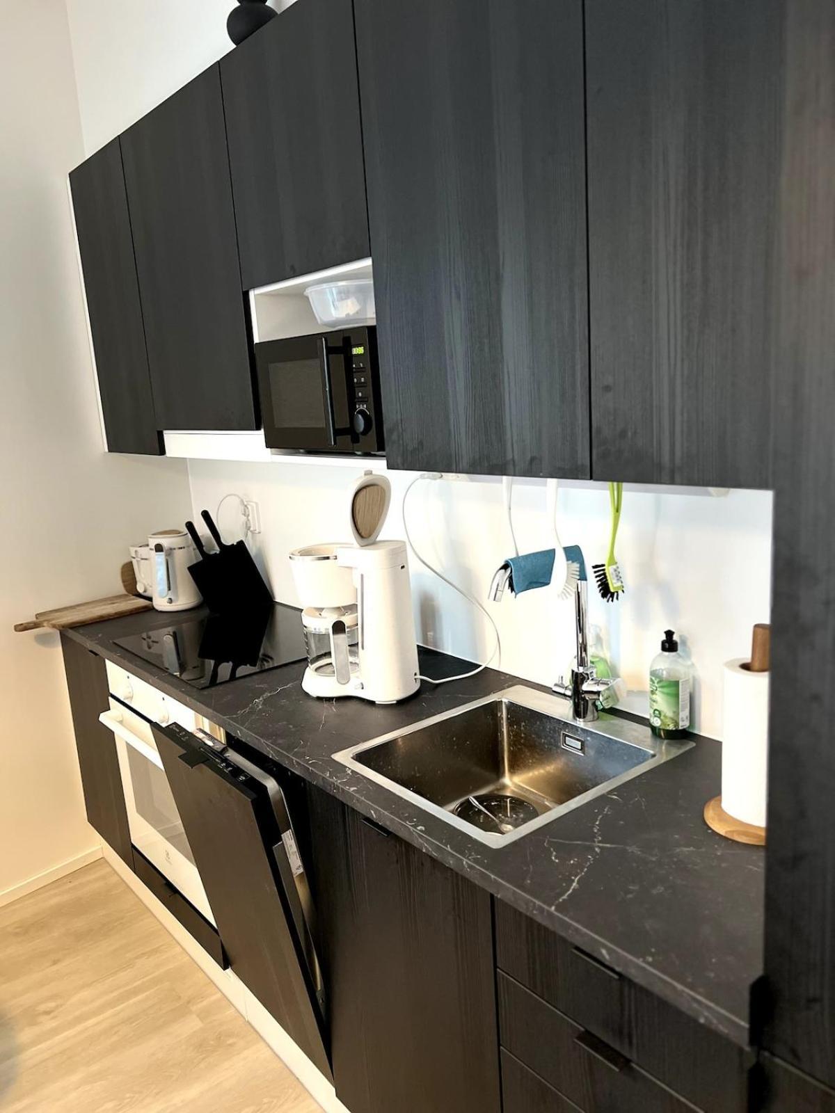 New 42 Square Feet Two Bedrooms With Sauna For Six *