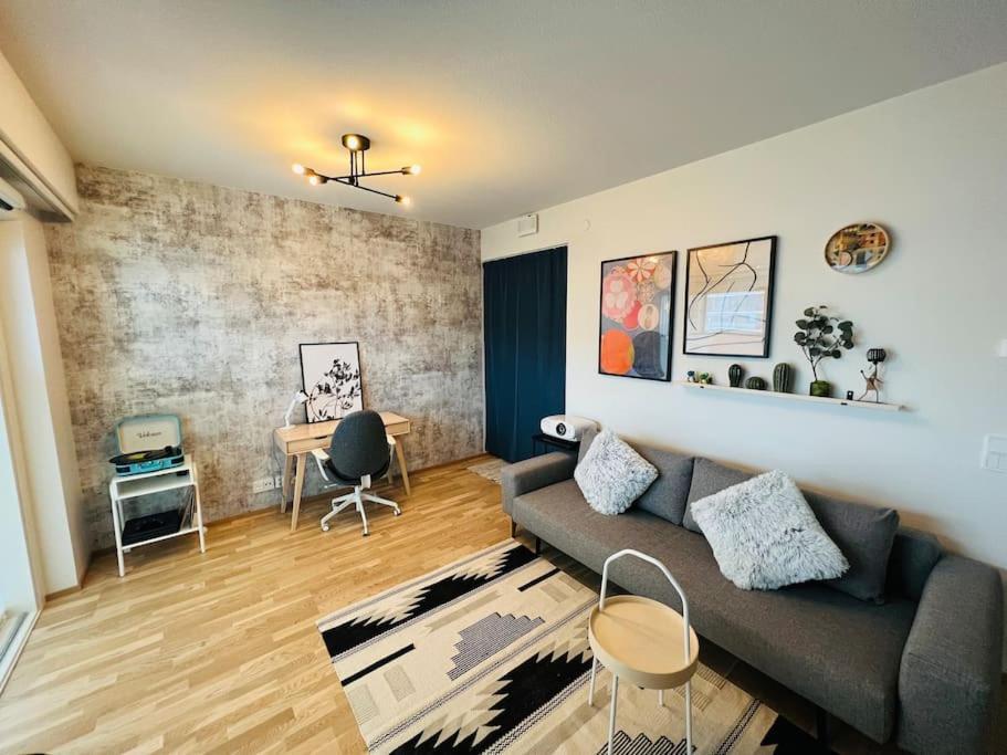 Huoneisto Brand New Modern Built-in Mall Of Tripla